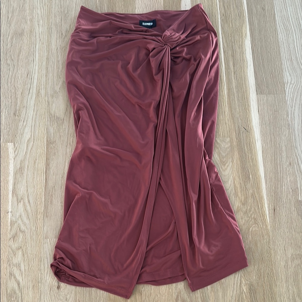 Express body contour twist front Terracotta Draped Skirt L NWT